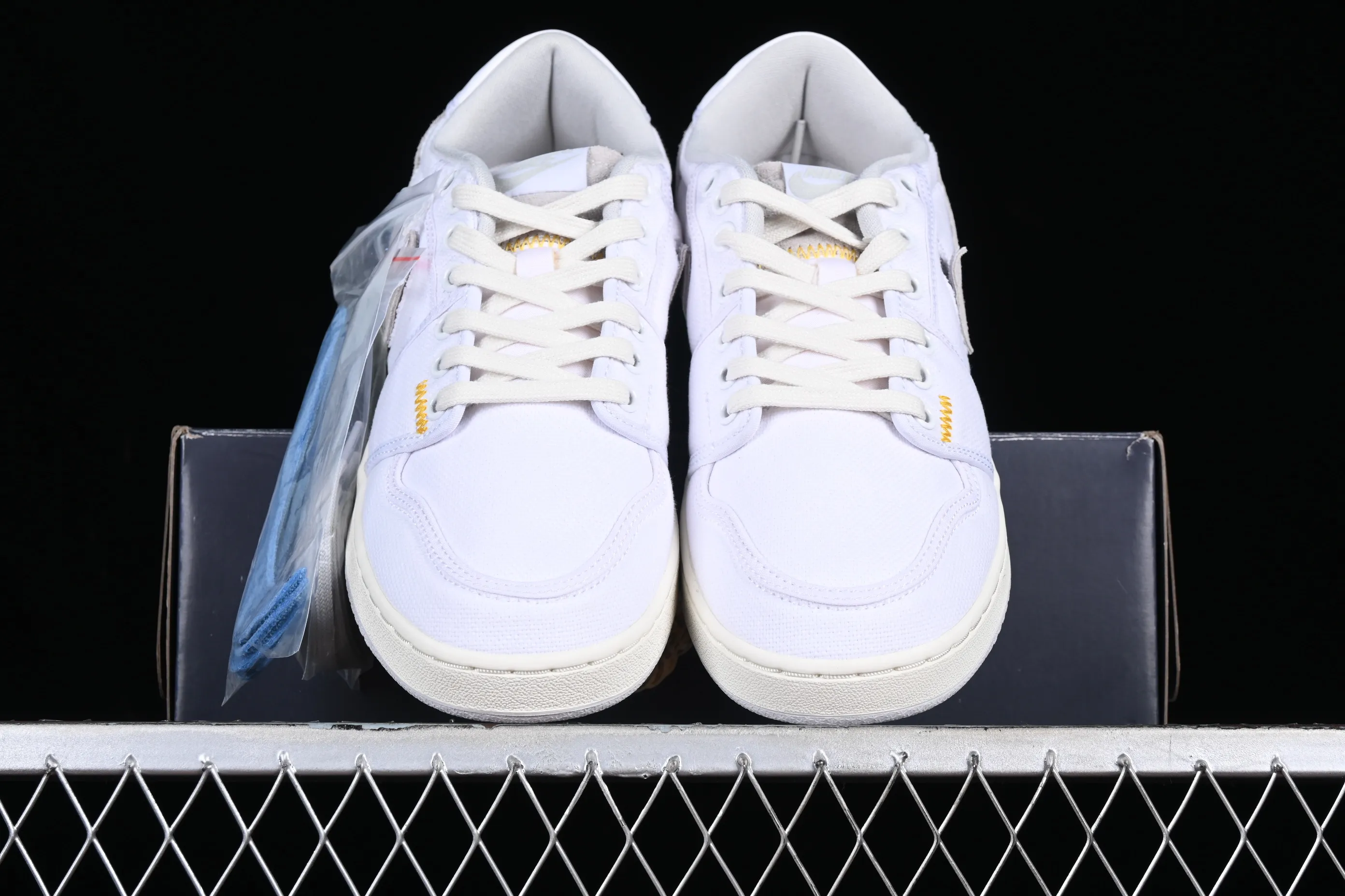 All categories Air Jordan Jordan series basketball shoes Air Jordan 1 Low Y version Uion LA x Air Jordan AJ1 KO Low joint white and gray low-top retro basketball shoes DO8912-101